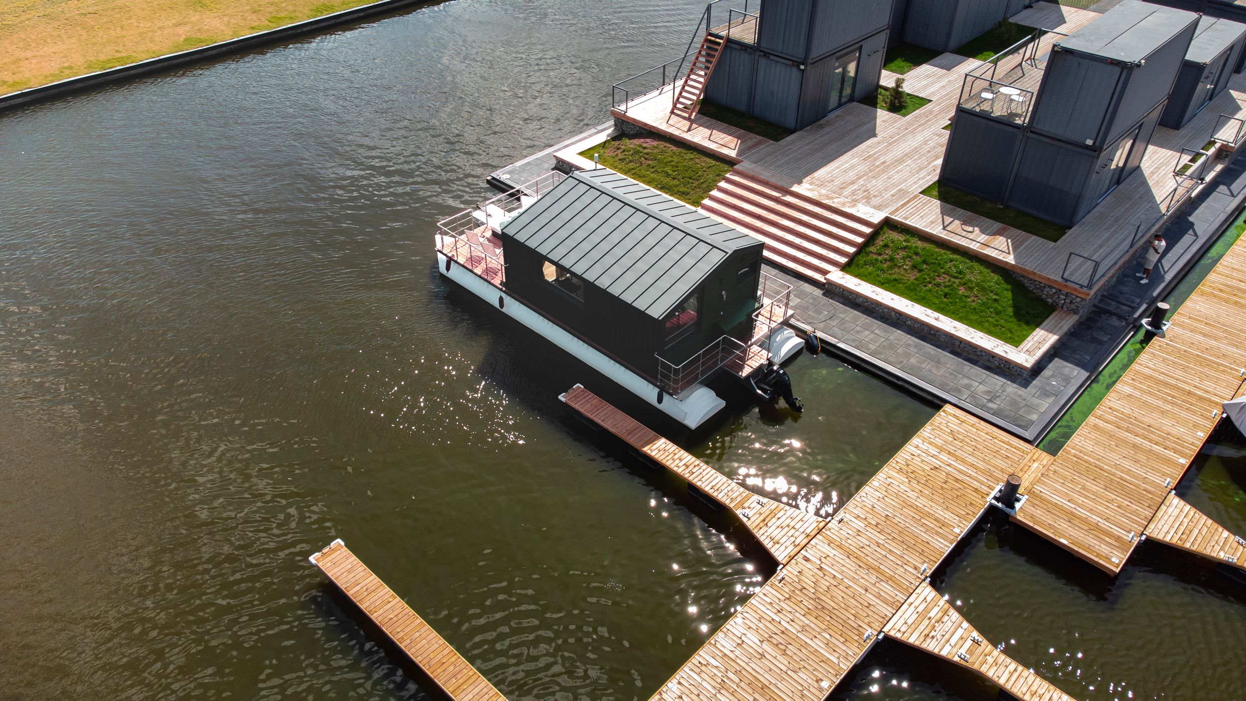 Twin M-Cabin Houseboat 2026 – Nieuwbouw woonboot met catamaran-drijvers - Foto 12