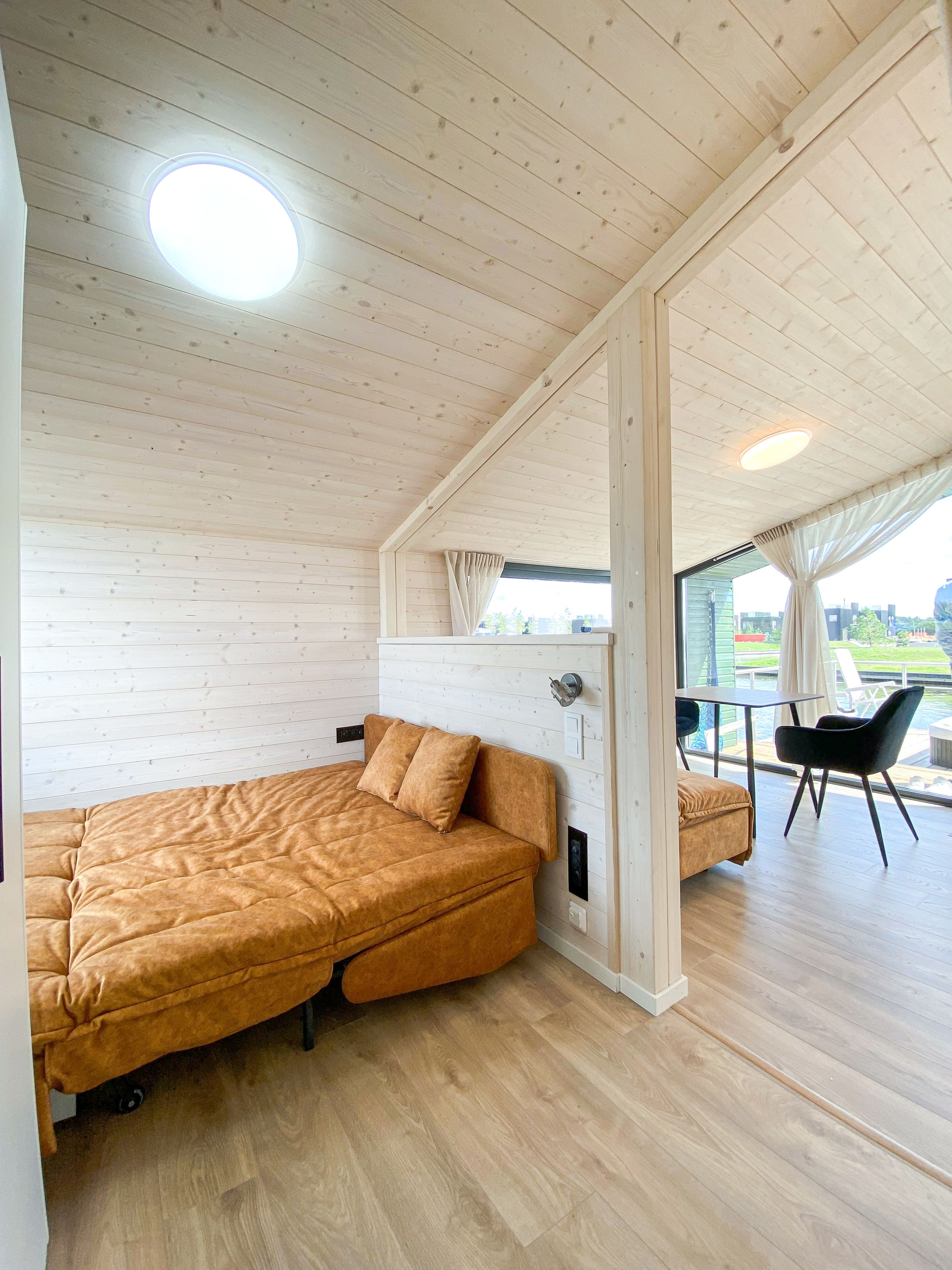Twin M-Cabin Houseboat 2026 – Nieuwbouw woonboot met catamaran-drijvers - Foto 21