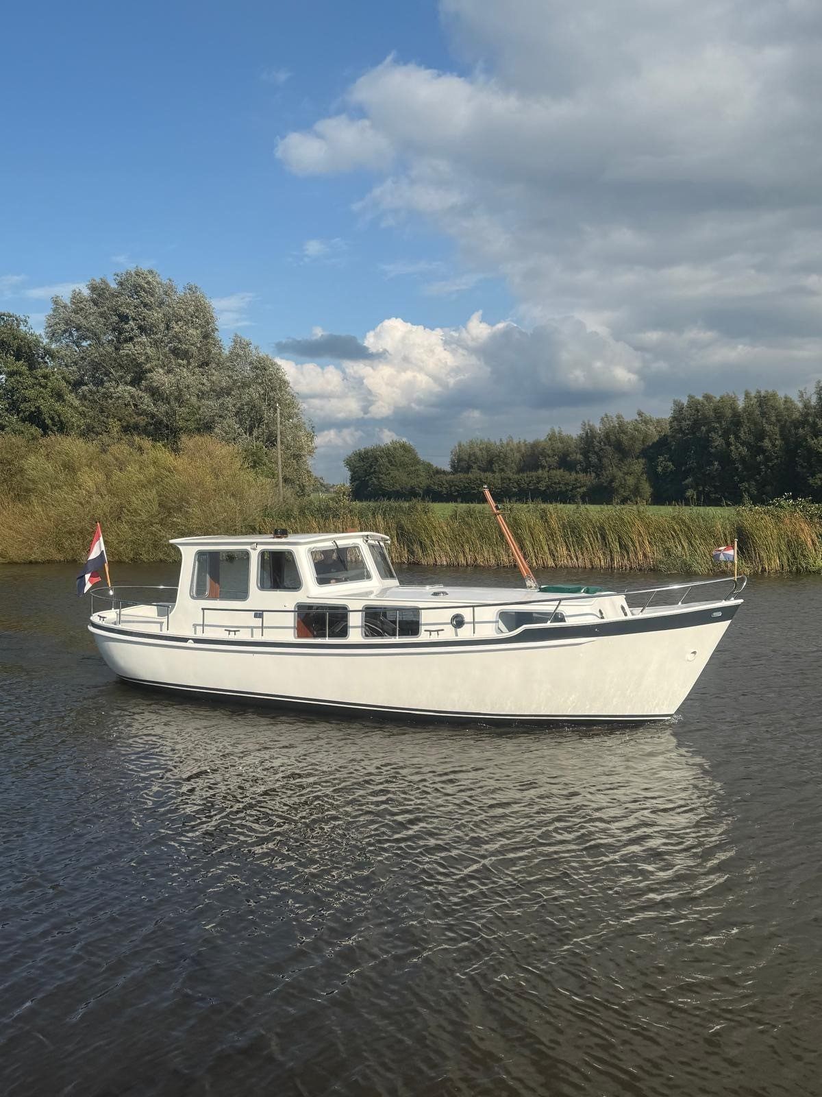 Waalkotter 980 OK 1982 – Stalen motorjacht met 4 hutten - Foto 5