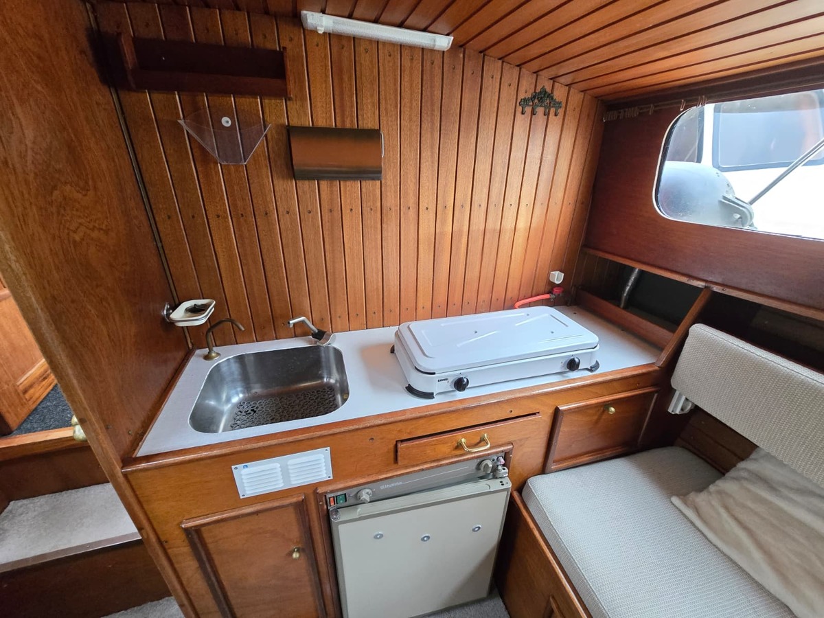 Motorjacht Lovely 985 OK 1987 – stalen romp, 9,85m - Foto 7