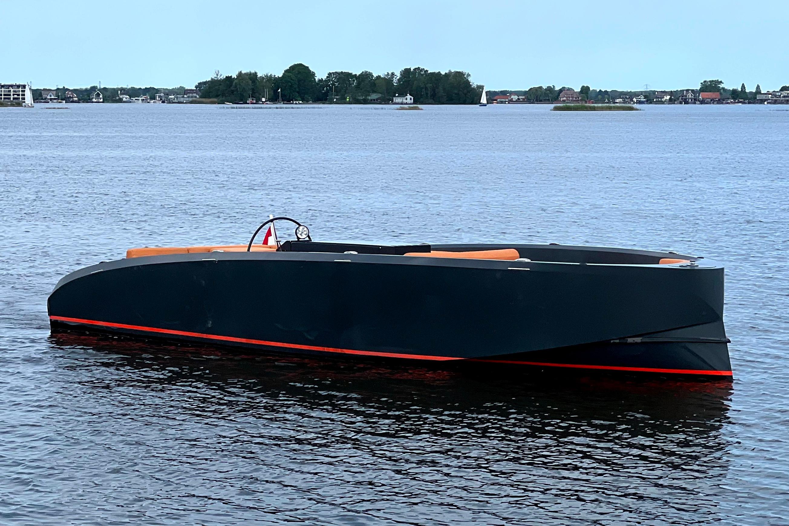 Tender Chapman 935 (2015) – aluminium sloep met boegschroef - Foto 1