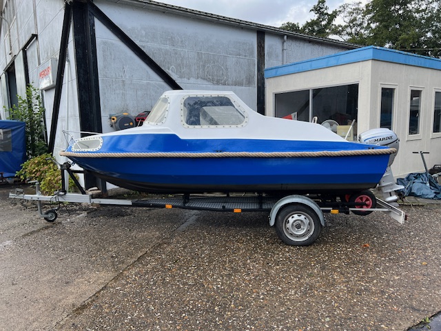 Sportboot 4,3m 2000 – compleet met trailer en motor - Foto 1