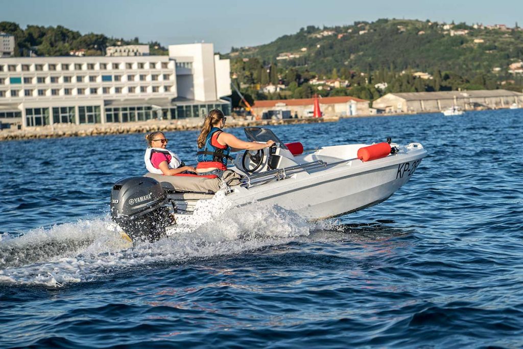 ROTO 450 HYDRA FAMILY 2025 – polyethyleen sportboot met Honda 10pk - Foto 20