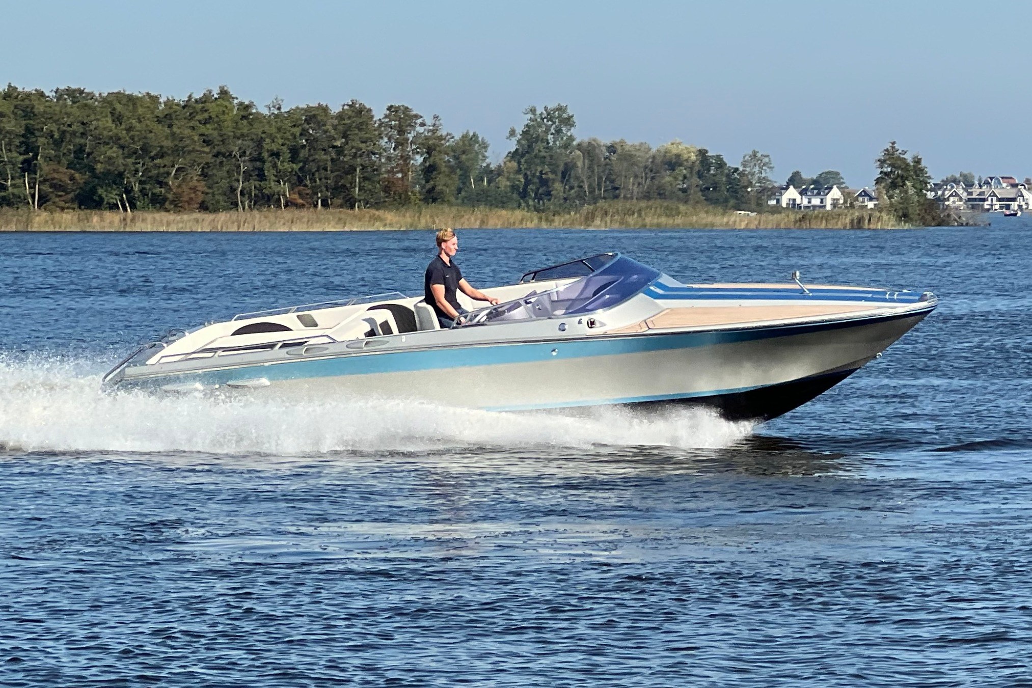 Monte Carlo Offshorer 30