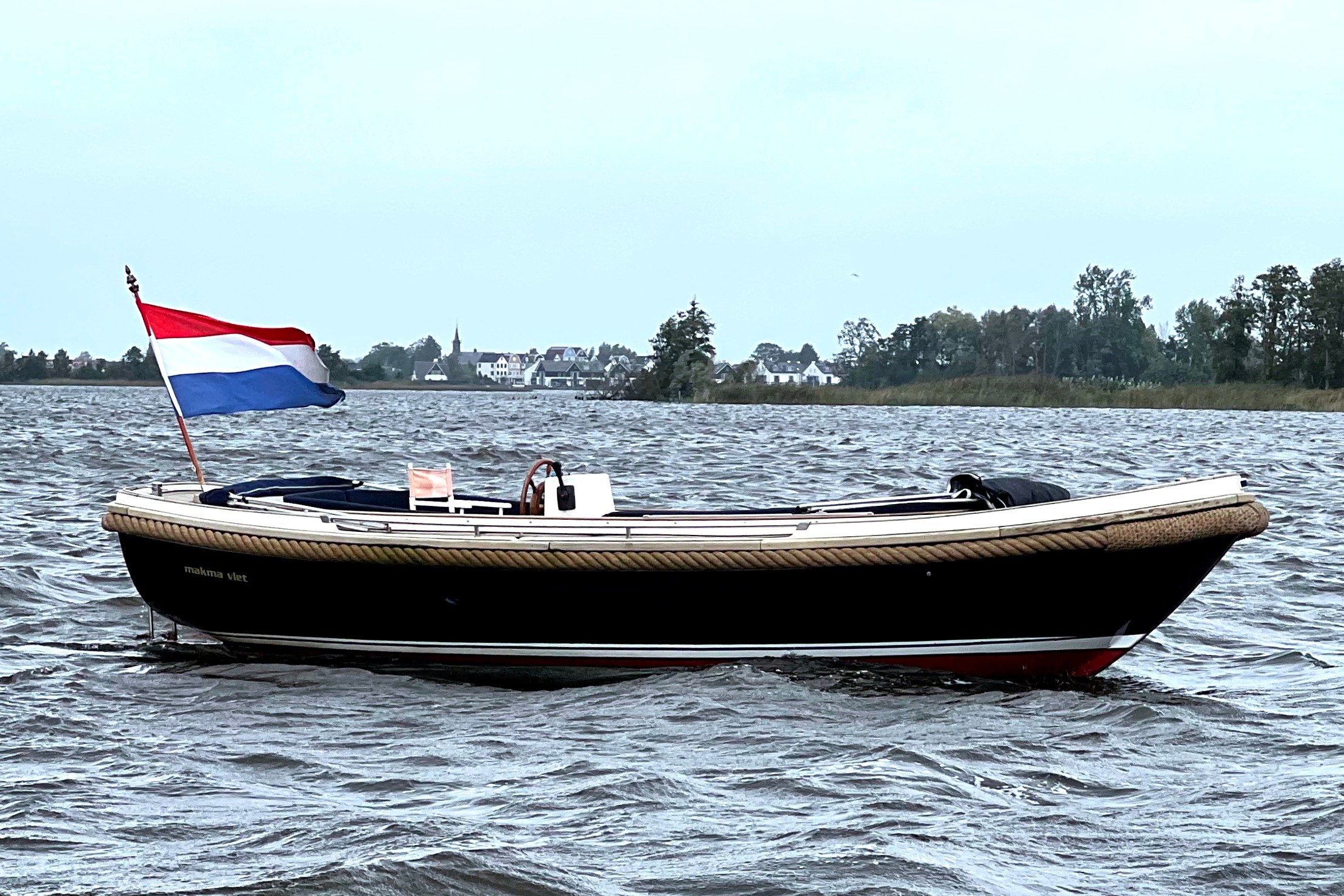 Makma (uit 2000, 7m)