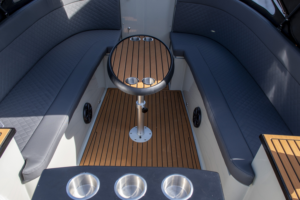 Clever 73 (2024) – maatwerk polyester tender - Foto 3