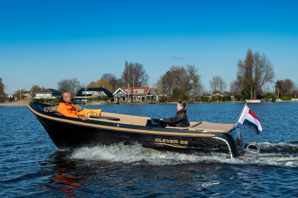 Clever 59 2024 – Veelzijdige polyester sloep - Foto 10