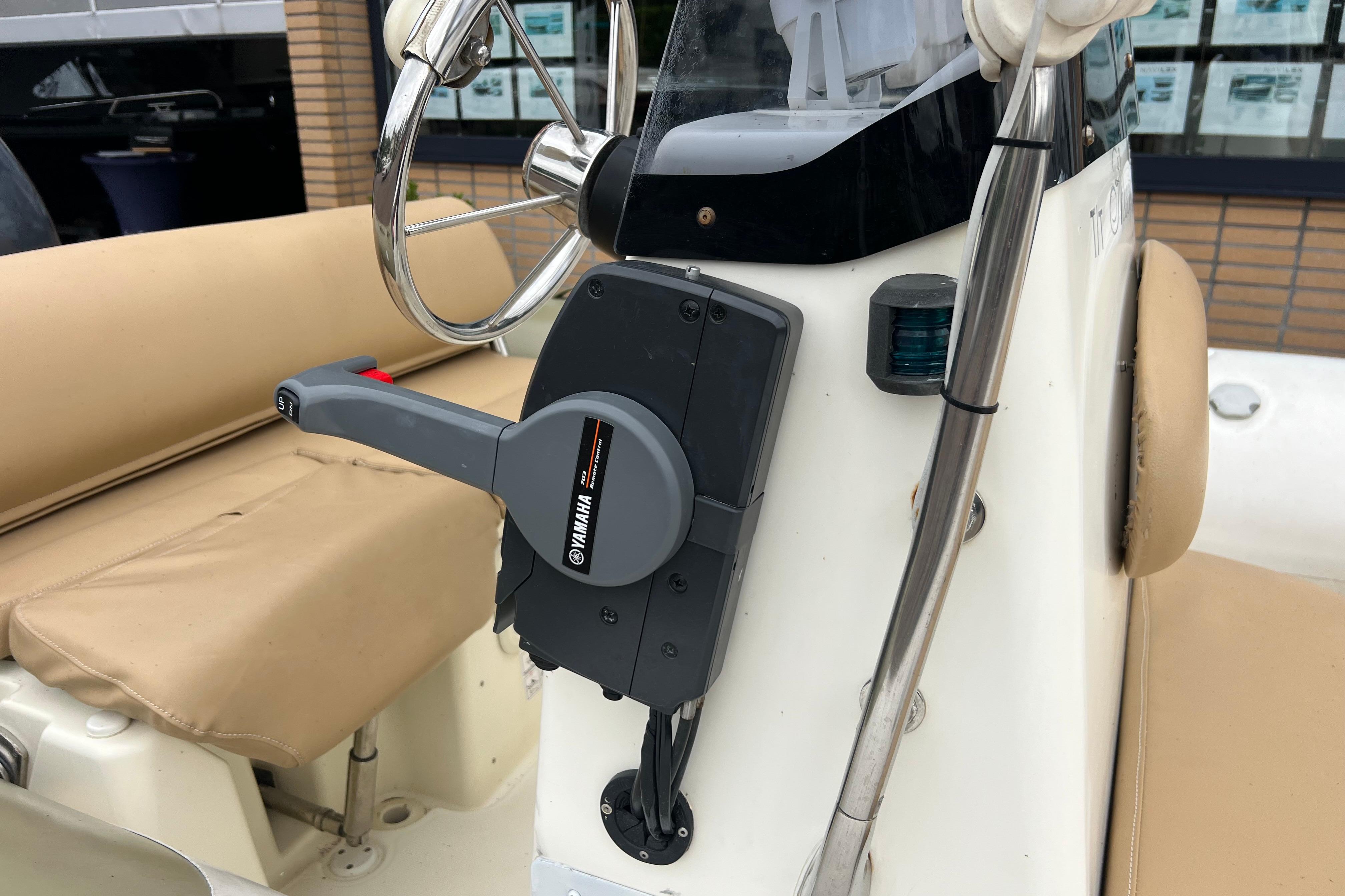RIB Zodiac Medline 550 2011 – Vrijwel nieuwe motor - Foto 8