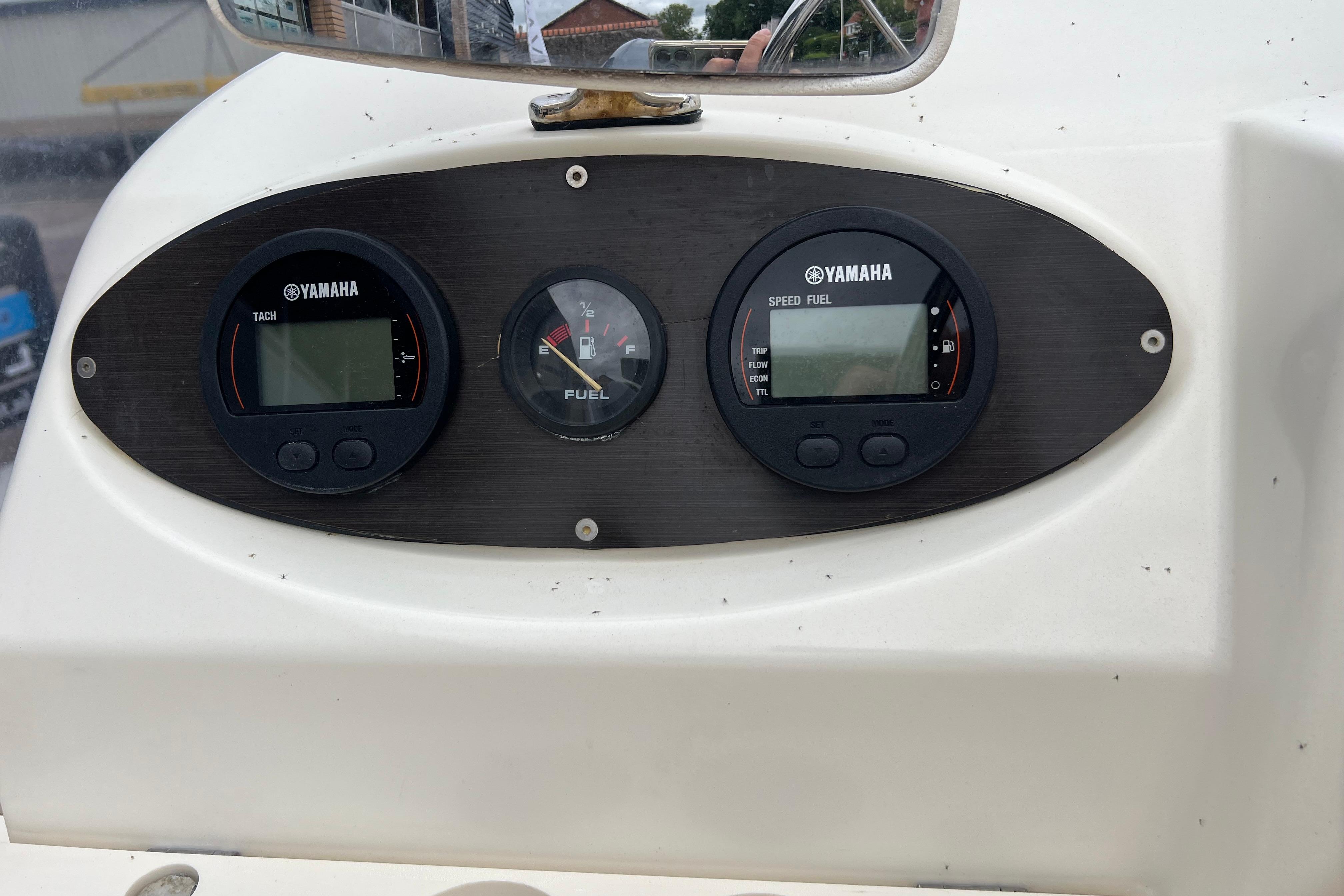 RIB Zodiac Medline 550 2011 – Vrijwel nieuwe motor - Foto 9