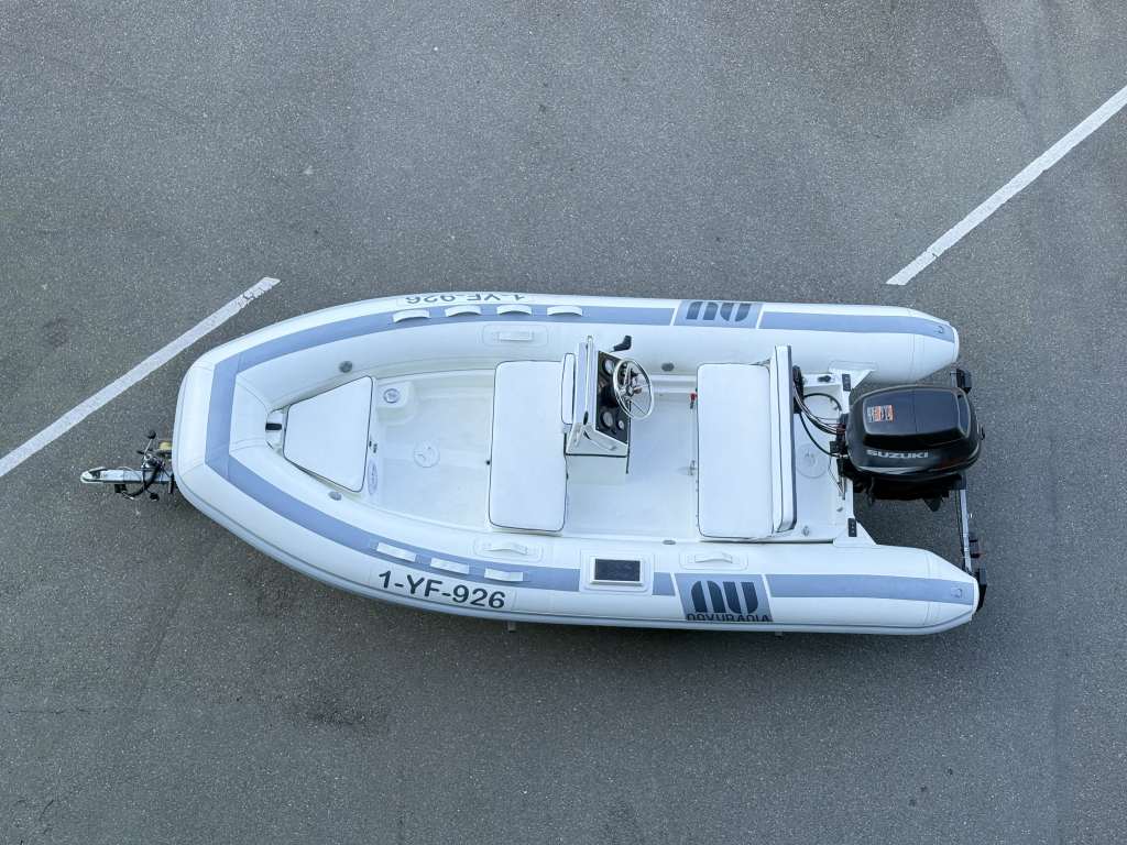 Novurania 430 DL 2004 – Hypalon RIB met trailer - Foto 4