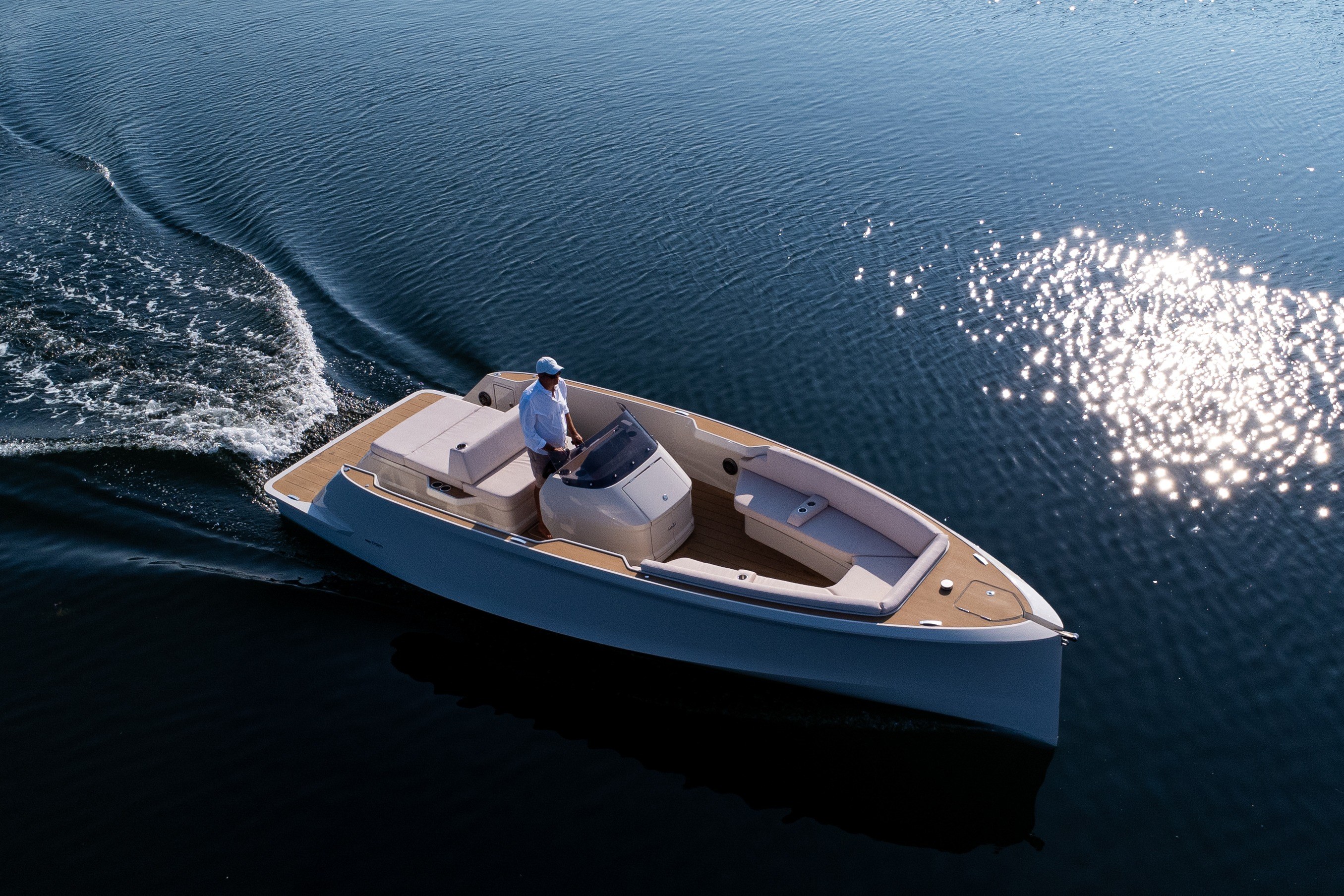 E sea F800 elektrische tender – stil en duurzaam varen