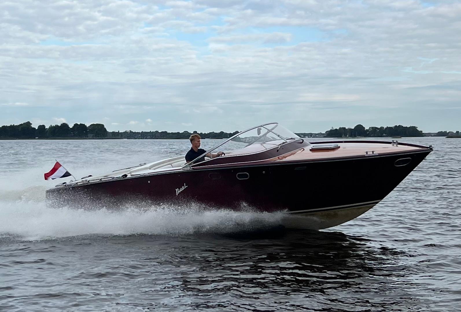 Boesch 850 Runabout Deluxe 1991 – houten klassieker met 604 pk - Foto 1
