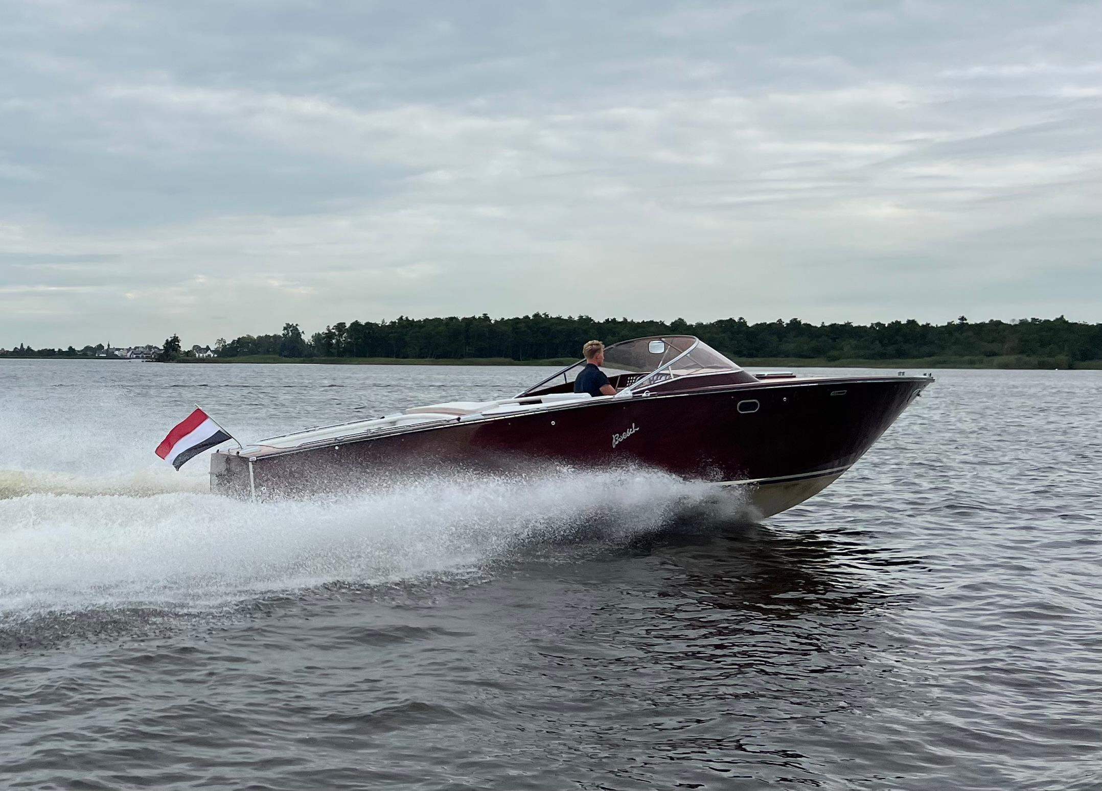Boesch 850 Runabout Deluxe 1991 – houten klassieker met 604 pk - Foto 16