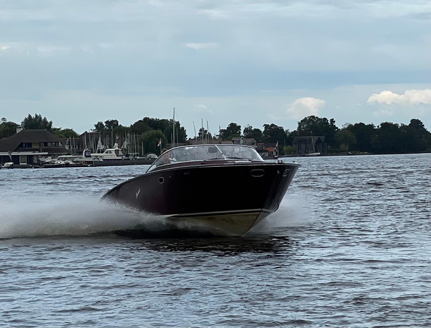 Boesch 850 Runabout Deluxe 1991 – houten klassieker met 604 pk - Foto 17