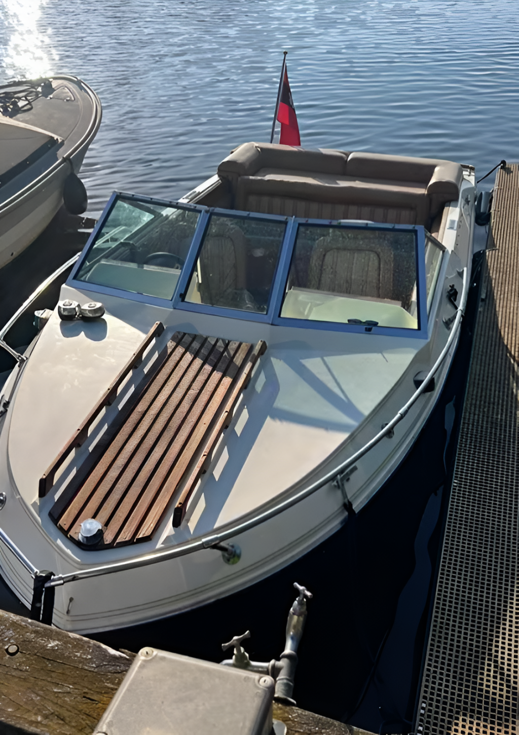 Webcrafft Sportboot 1984 – 170 pk Mercruiser met trailer