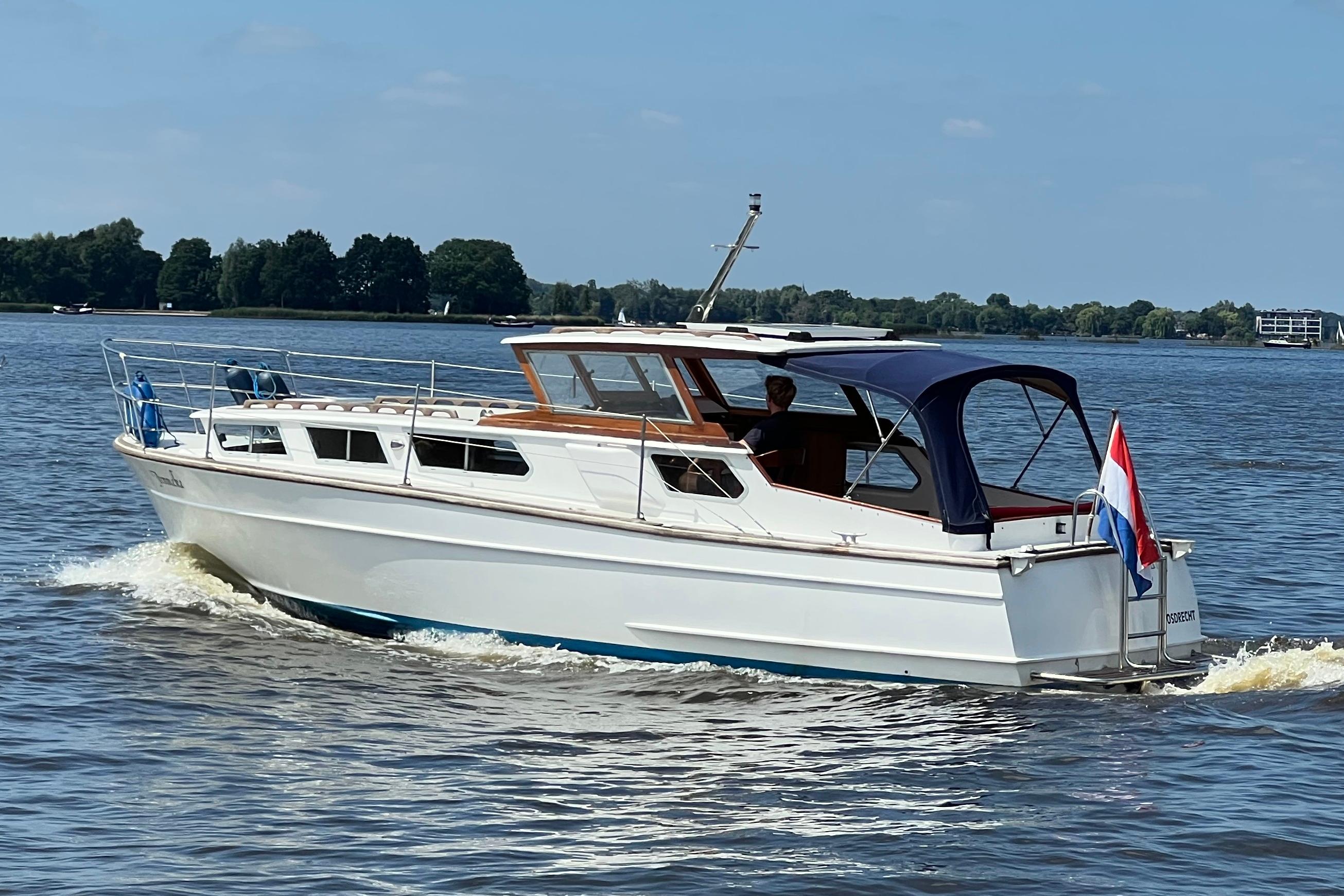 Kruiser Polyflash 950 (1972) – Dieselkruiser met 239 uur - Foto 4