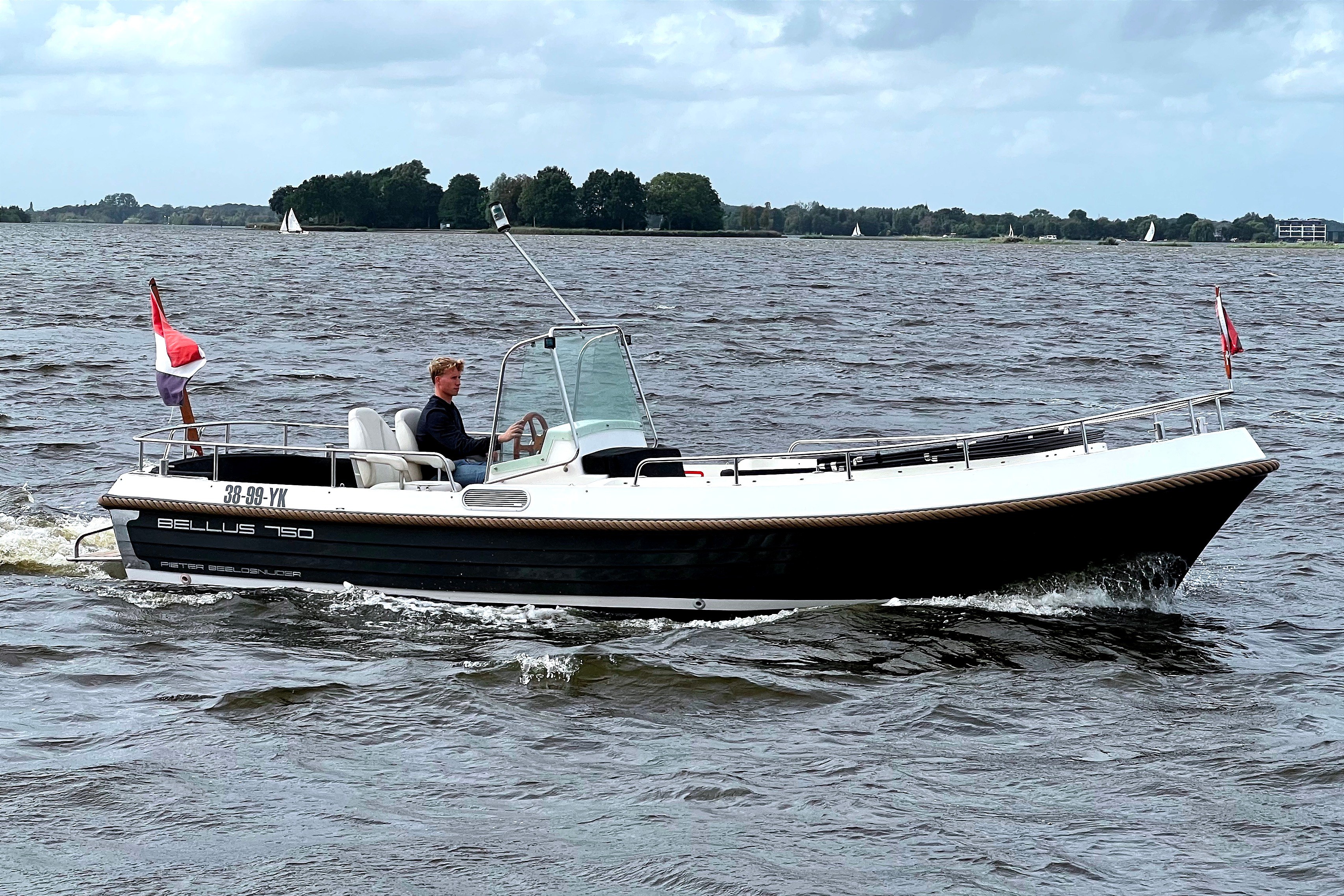 Bellus 750 Pieter Beeldsnijder