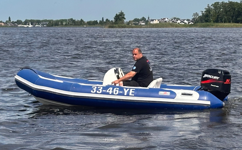 Avon Adventure 450 RIB 2000 – vaarklaar met 50 pk Mercury - Foto 5