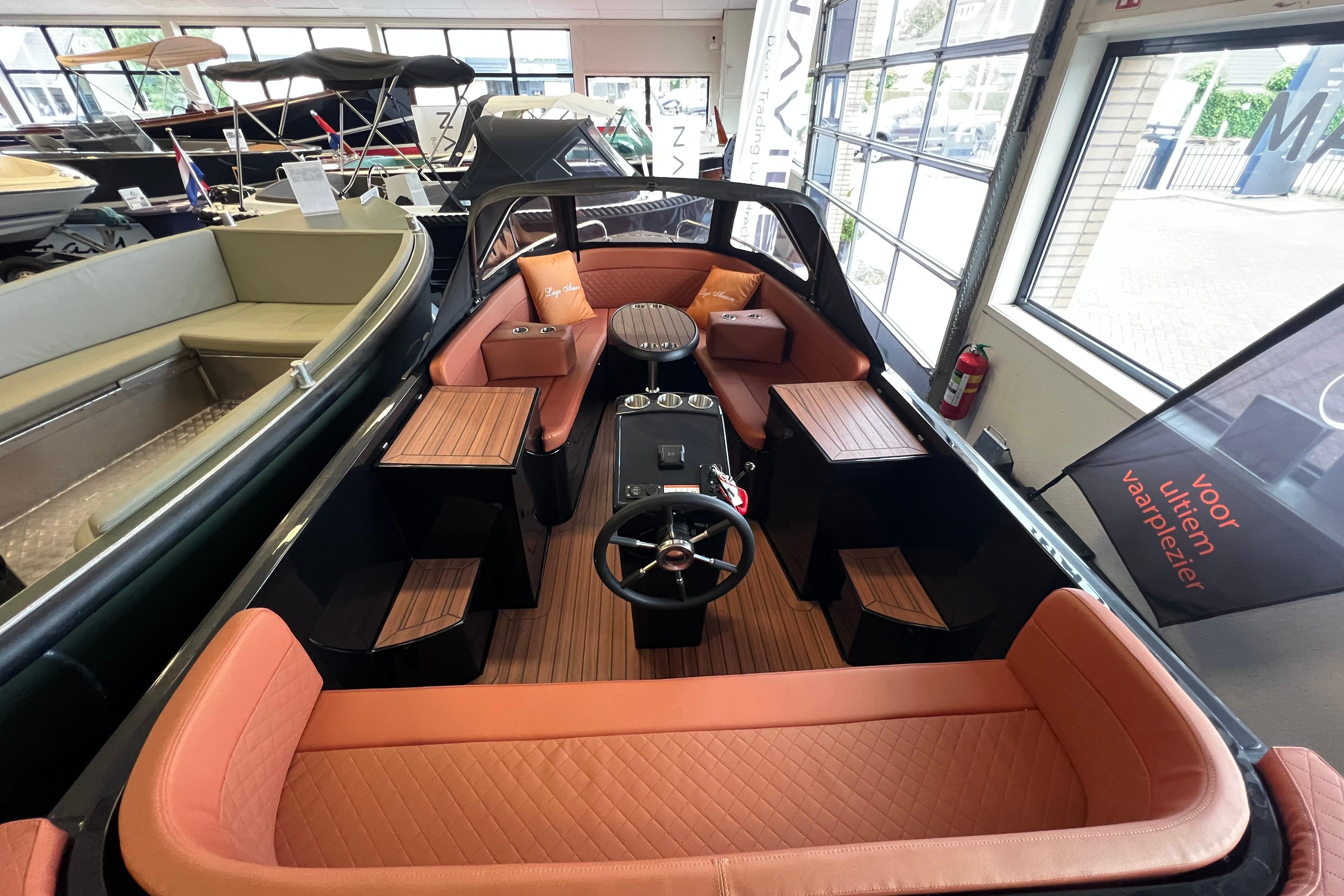 Lago Amore 606 Tender 2026 – compleet vaarklaar met buiskap - Foto 5