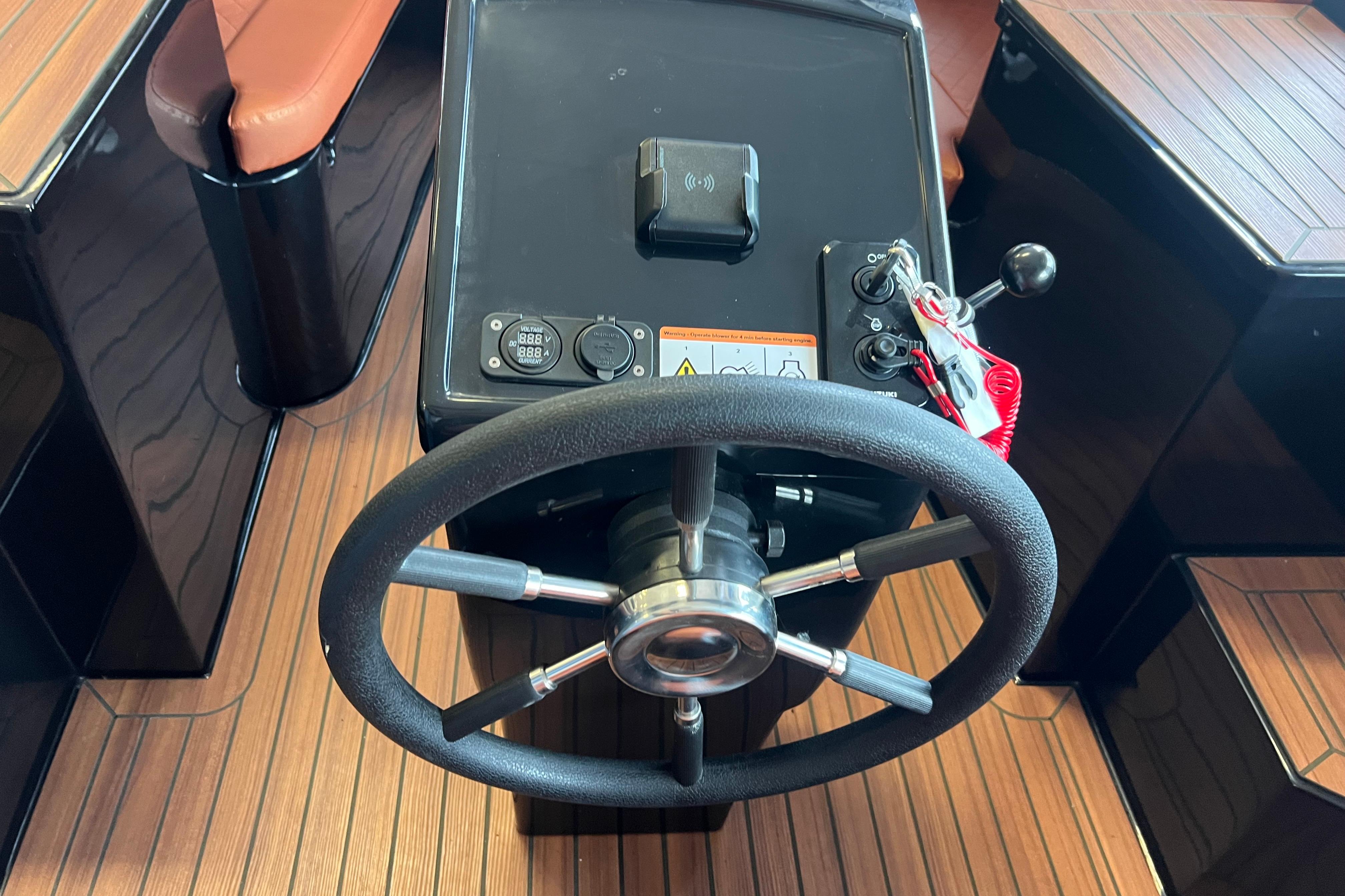 Lago Amore 606 Tender 2026 – compleet vaarklaar met buiskap - Foto 9