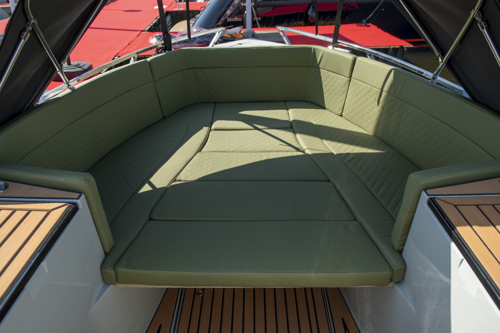 Clever 70s Tender 2025 – Compleet met Suzuki 200 pk - Foto 15