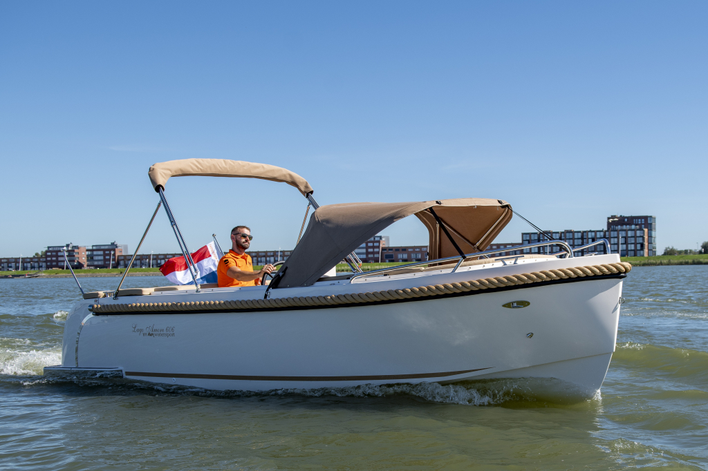 Lago Amore 606 Tender