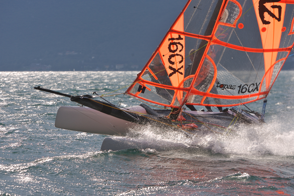 Topper Cat16 2024 – Skeg-romp zonder zwaarden - Foto 8