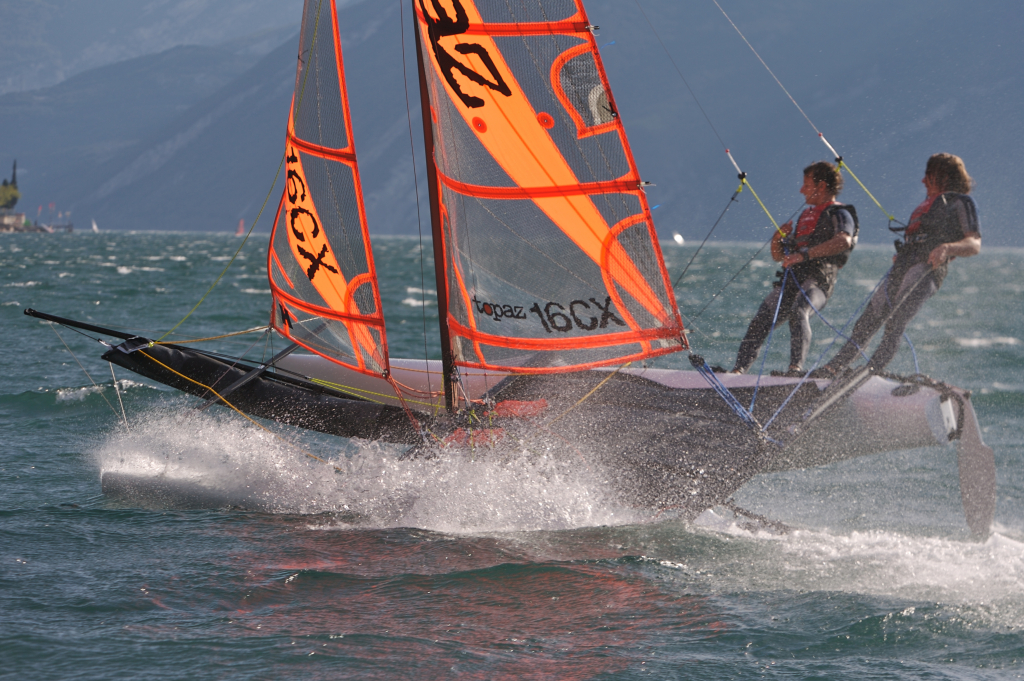 Topper Cat16 2024 – Skeg-romp zonder zwaarden - Foto 9