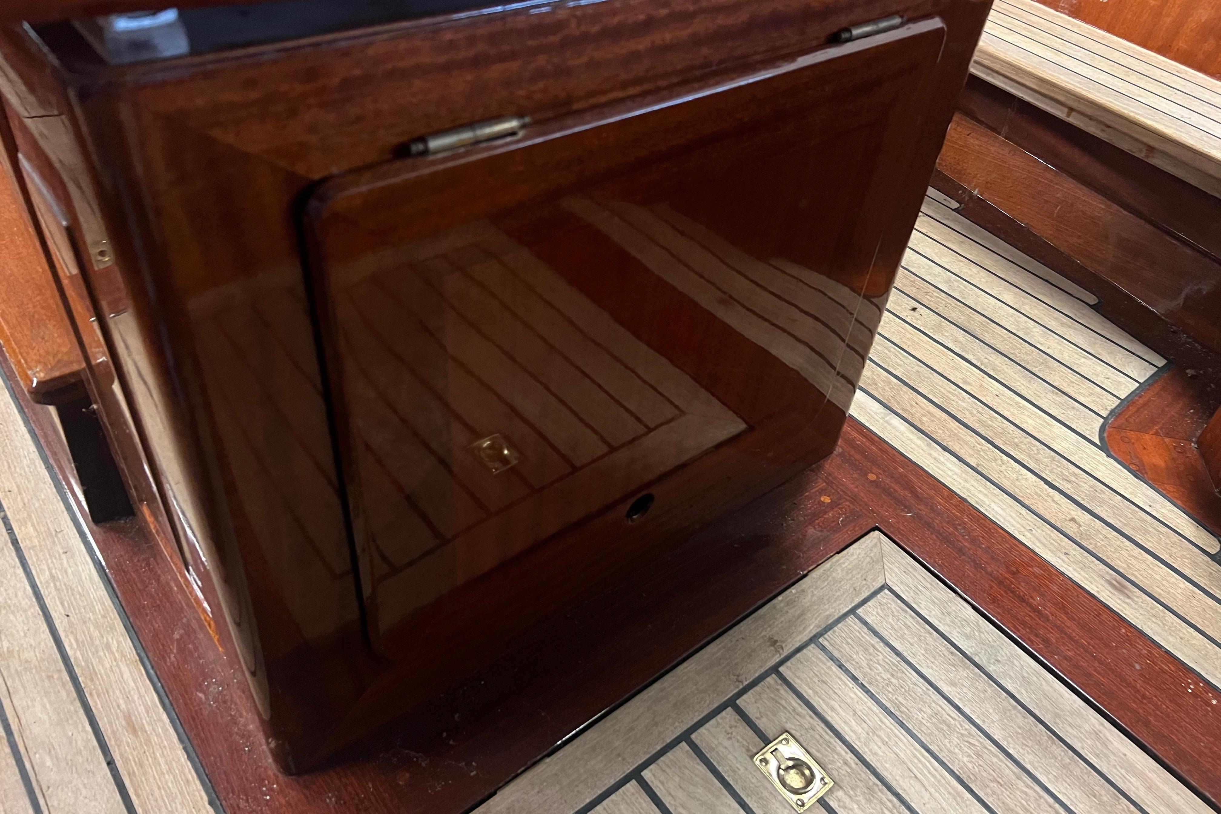 Breedendam 700 Sloep 2000 – Klassieke 7m diesel sloep - Foto 10
