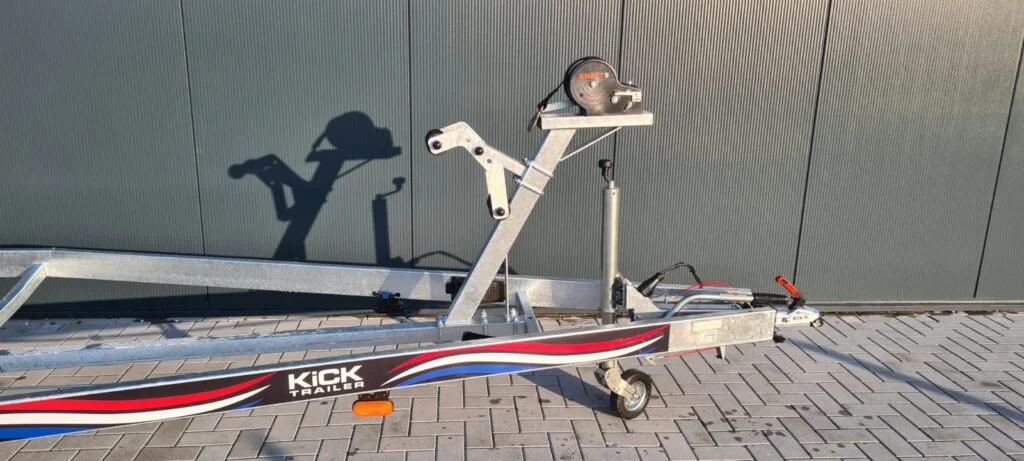 Kicktrailer KT2000 Led: Geremde Boottrailer voor Boten tot 7.5m - Foto 4