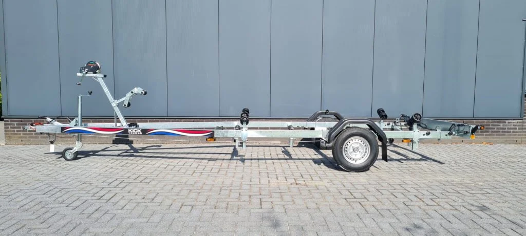 KT1300 Boottrailer Geremd 1300 kg voor boten tot 5.80m Lengte: 6.1m - Foto 1