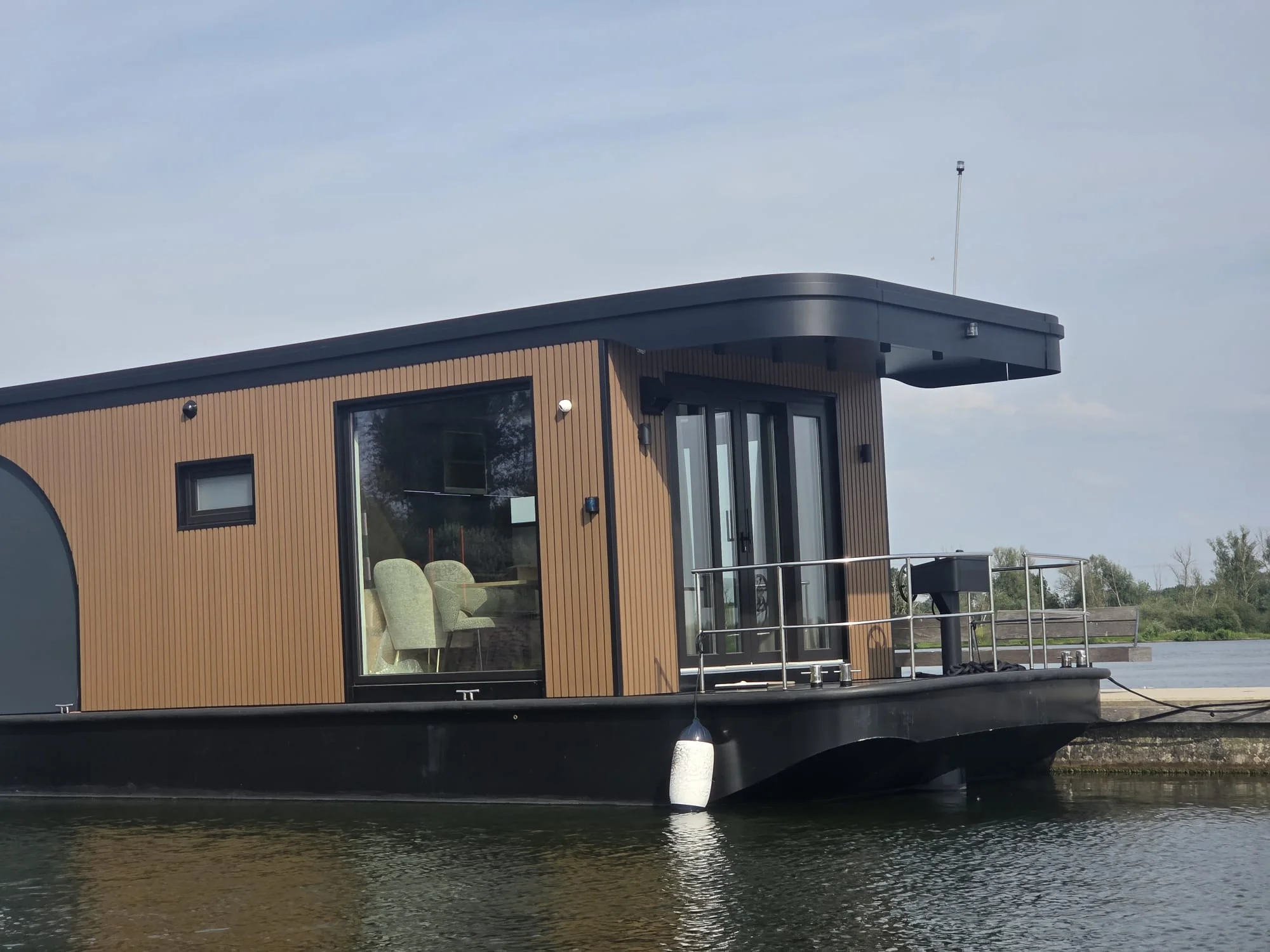 MO1050 1050 House Yacht 2026 – Aluminium Casco