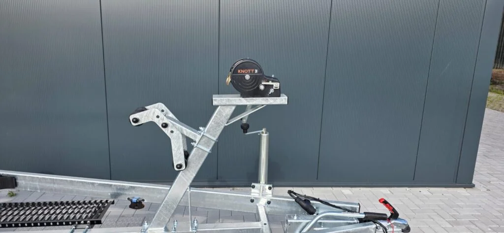 KT1500 XL Multiroller LED Kicktrailer: Geremde Boottrailer tot 7 Meter - Foto 4