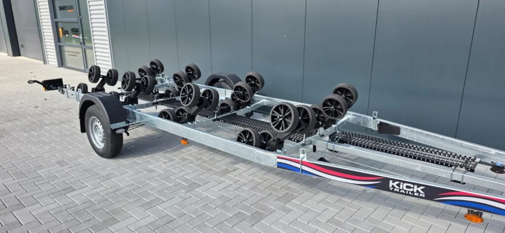 KT1500 XL Multiroller LED Kicktrailer: Geremde Boottrailer tot 7 Meter - Foto 6