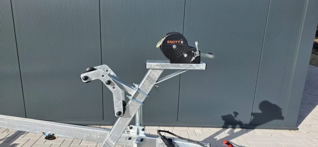 KT2500 Basis LED Kicktrailer, Geremde boottrailer voor boten tot 7m - Foto 3