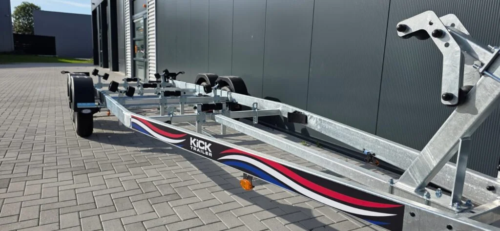KT2500 Basis LED Kicktrailer, Geremde boottrailer voor boten tot 7m - Foto 4