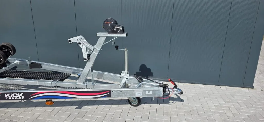 KT1300 XL Multiroller LED Kicktrailer voor 7m boten, Geremd - Foto 3