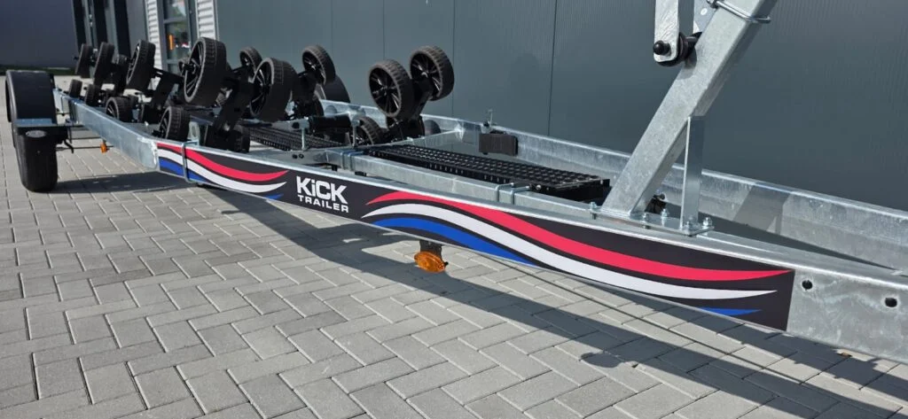 KT1300 XL Multiroller LED Kicktrailer voor 7m boten, Geremd - Foto 4