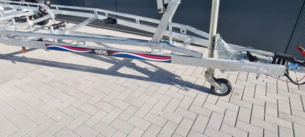 KT2500 XXL LED Kicktrailer, Geremde boottrailer (8.5m / 2500kg) - Foto 4