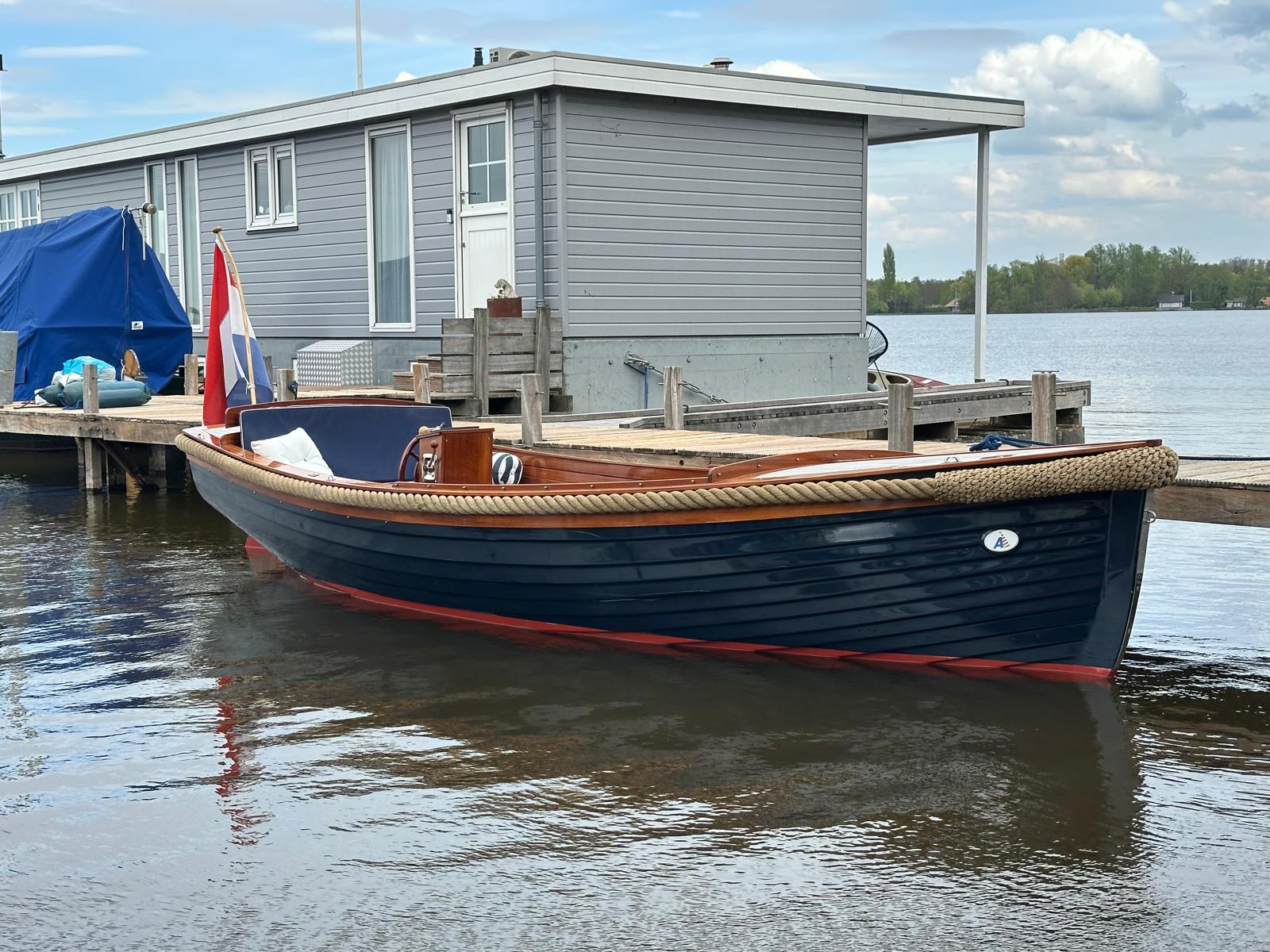 Klassieke sloep - Akerboom 570