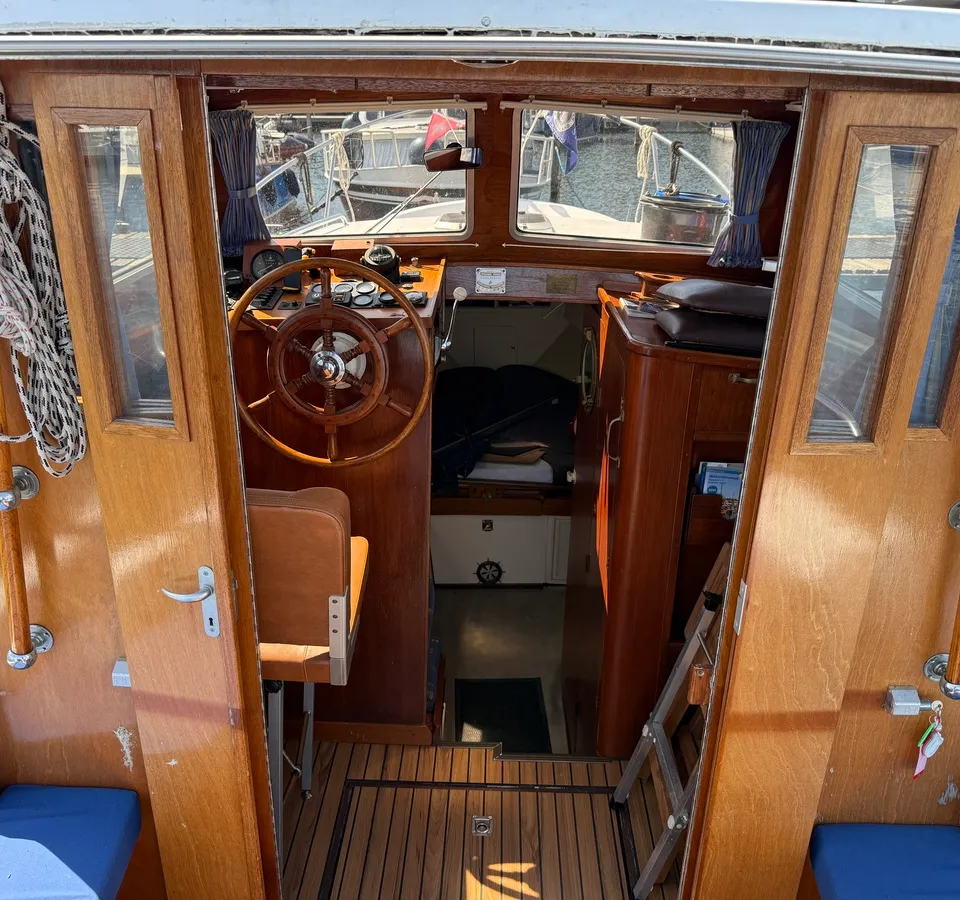 Polymore 770 1980 – Harderwijk spitsgatter met vers interieur - Foto 3