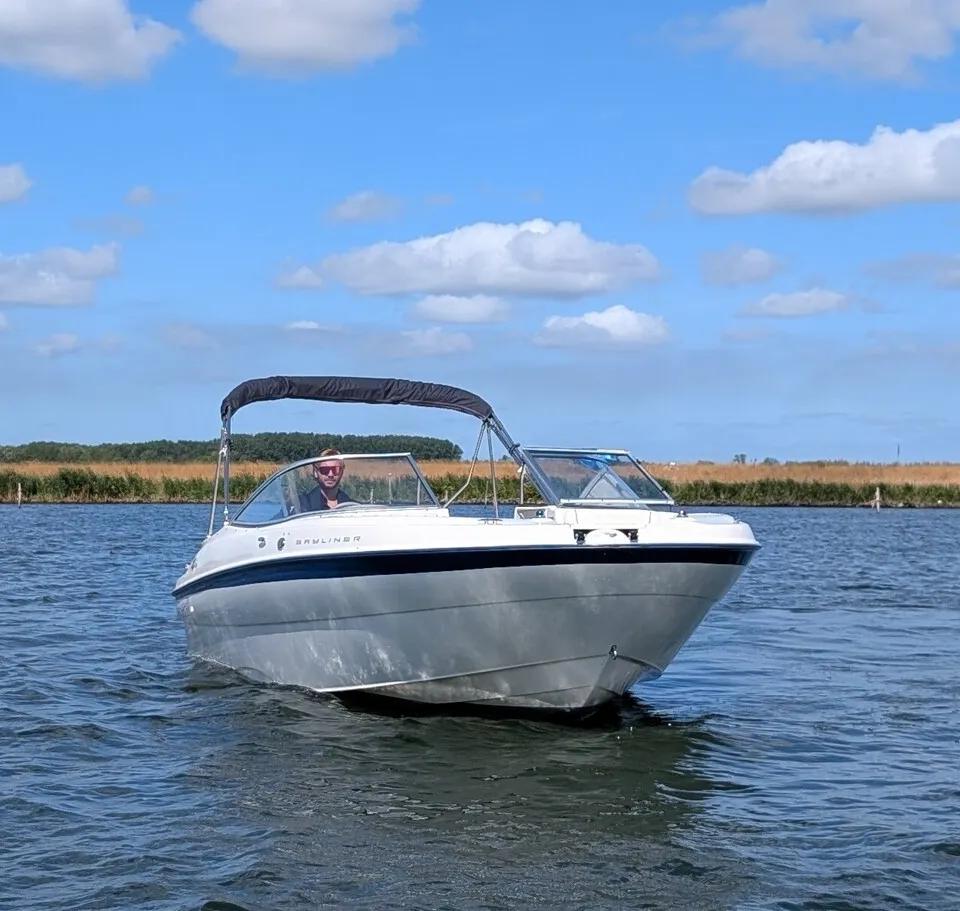 Bayliner 219 SD 2004 – compacte sportcruiser op trailer - Foto 3