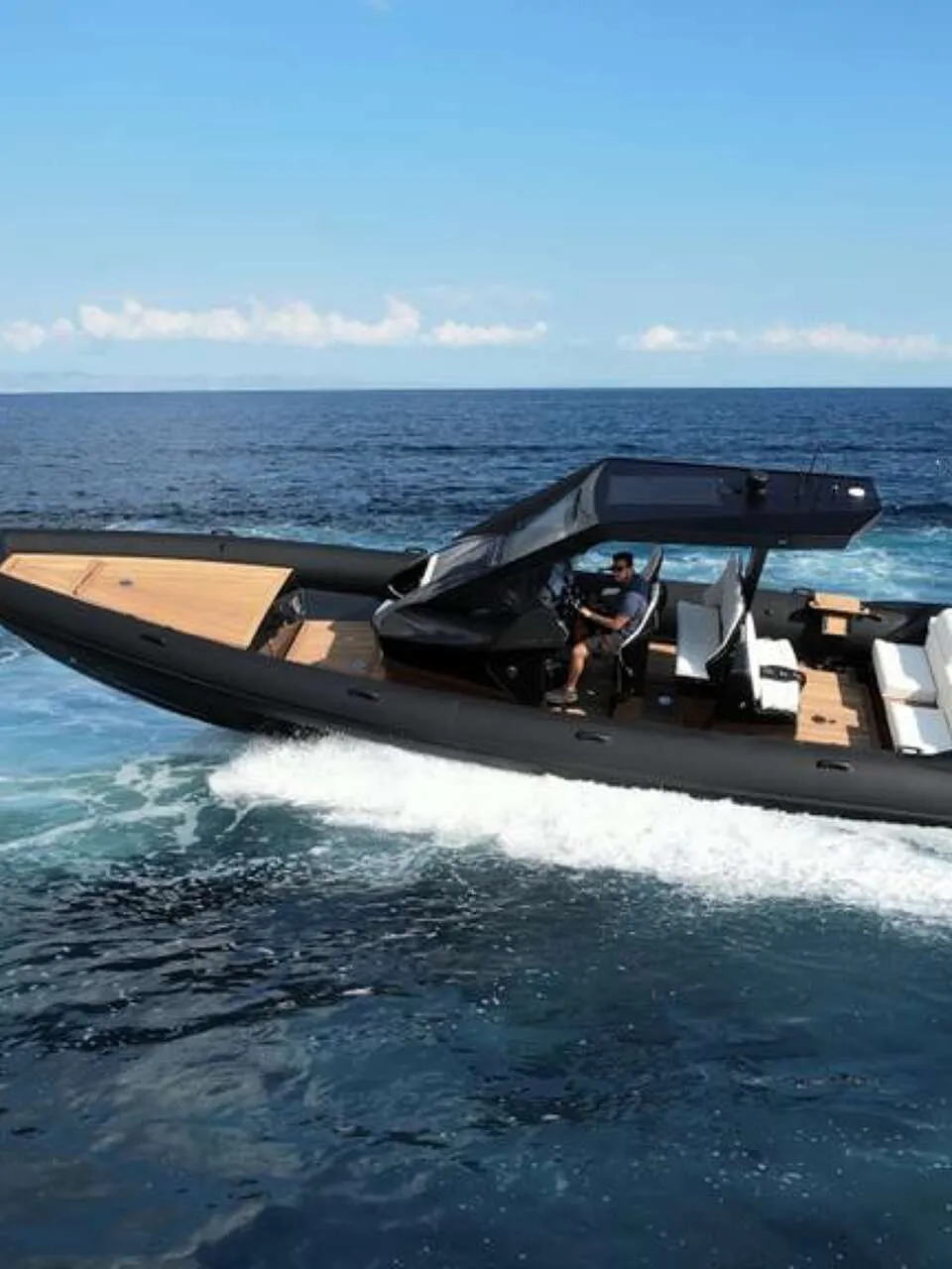 RIBCO Venom 44 2026 – 69-knopen dubbele V12 prestaties - Foto 2