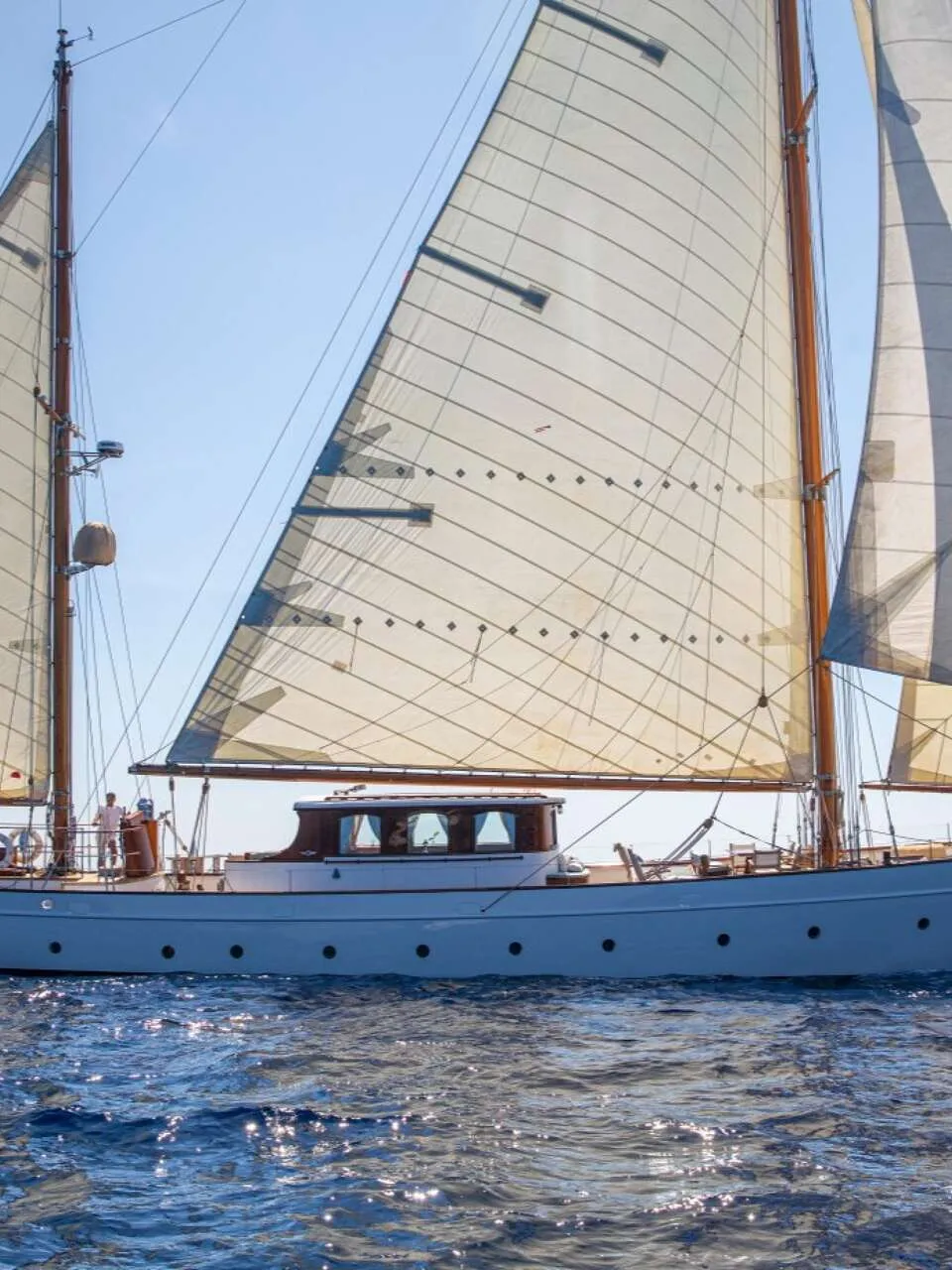 Feadship Ketch 1939 – Pre-war Heritage Flagship - Foto 1