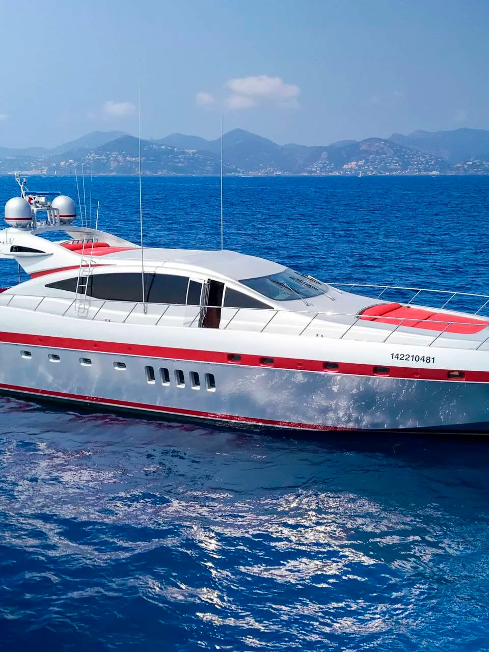 Mangusta 92 2007 – jet-drive & 36 kn topsnelheid - Foto 1