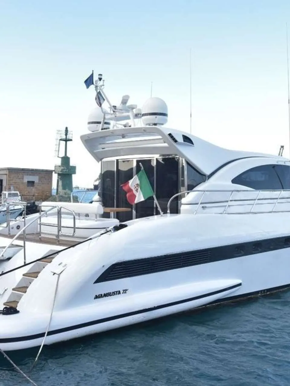 Mangusta 72 - Foto 1