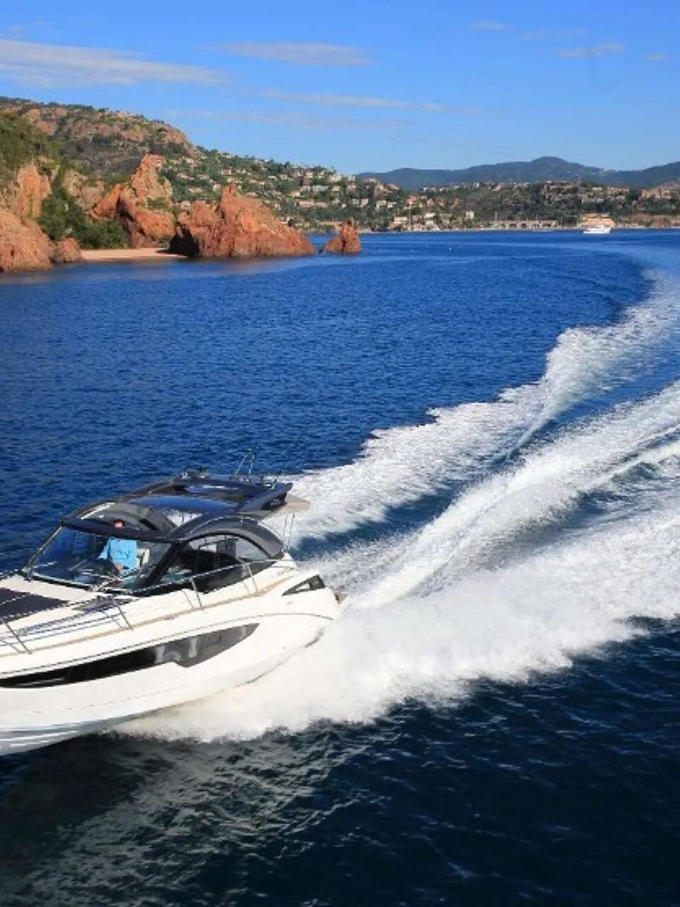 Galeon 335 HTS 2018 – Lage Draaiuren & BTW Betaald - Foto 3