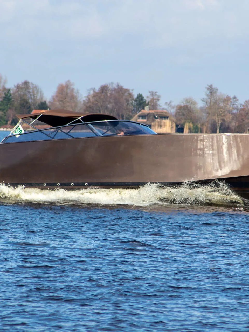 VanDutch 40 2009 – minimalistisch design met cruisepotentie - Foto 1