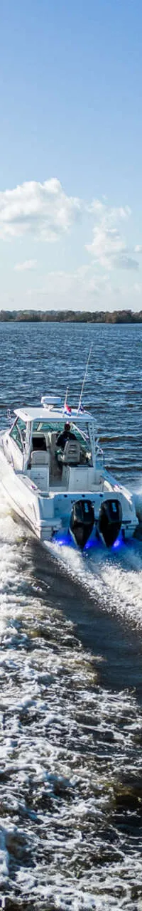 Boston Whaler 285 Conquest Pilothouse 2022 – Twin V8 outboards - Foto 16