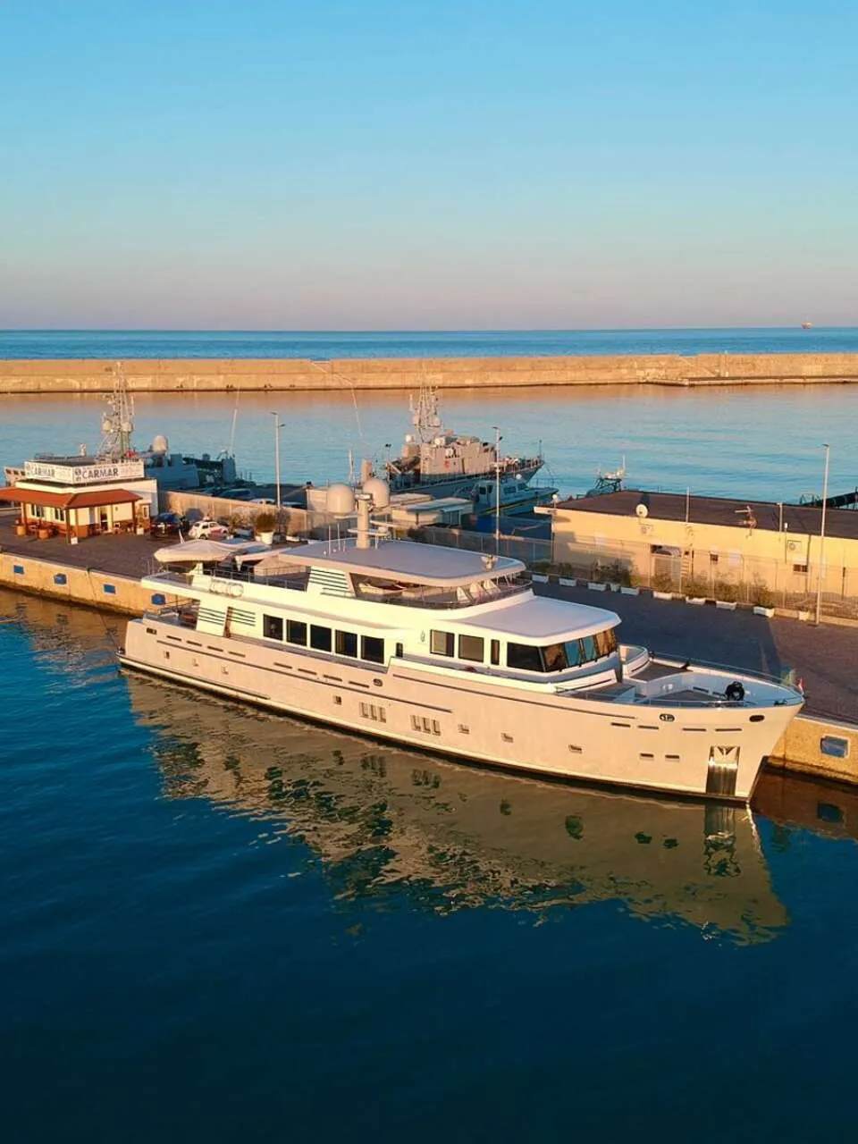 Van der Valk Explorer 37M - Foto 3